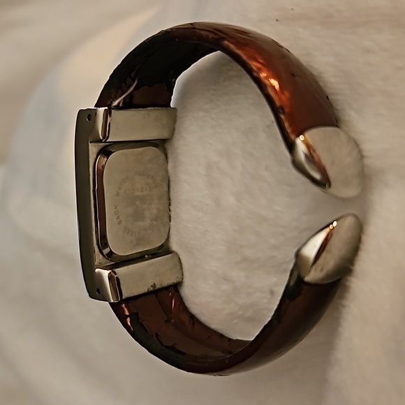 3/$30 VTG VERUCCI 1990s Bracelet Watch - Picture 5 of 6